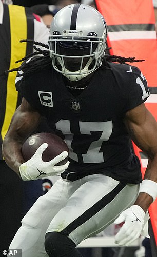 Las Vegas Raiders wide receiver DaVante Adams