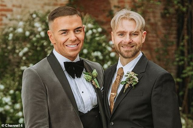 Ex: And now he's told fans during a Q&A that the 'ship has completely sailed' and the couple are no longer speaking to each other (pictured together on their wedding day)