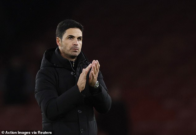 Mikel Arteta's Gunners lead the race for Mudryk, but Chelsea are also interested in the full-back