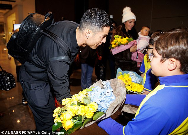 1672702107 216 Cristiano Ronaldo lands in Saudi Arabia ahead of his Al Nassr