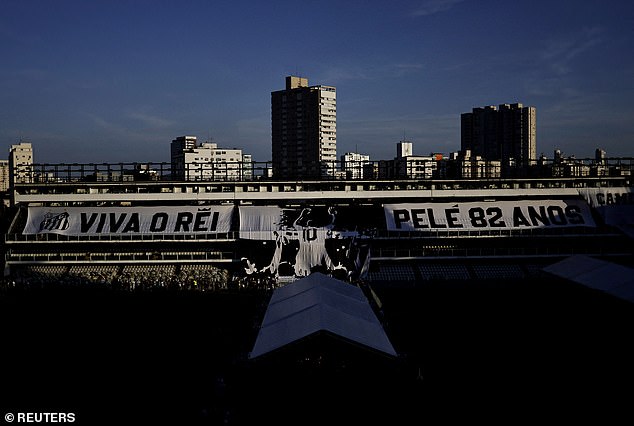 The stadium was decorated with a banner reading 'The King' of football who died at the age of 82.