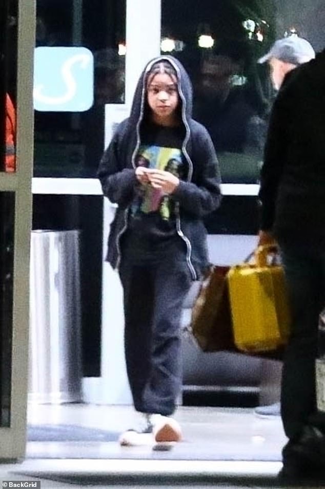 Birthday girl!  This Saturday, Beyoncé and the 53-year-old Brooklyn-born celebrate the 11th birthday of her Grammy Award-winning daughter Blue Ivy Carter, who rocked a black hoodie and sneakers.