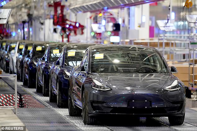 Tesla delivered 405,278 vehicles in the fourth quarter, below analyst estimates of 431,117