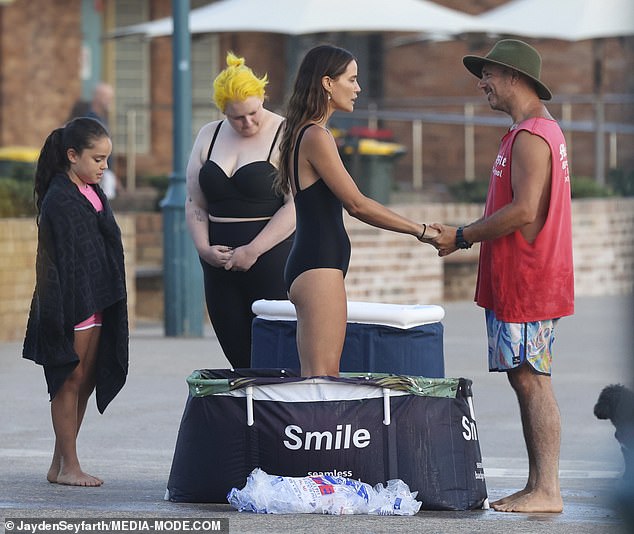 Her eight-year-old daughter, Aleeia, whom she shares with her ex Braith Anasta, was seen standing next to her mother as she chatted with her friends.