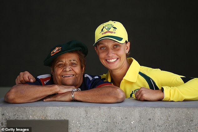 Indigenous cricketers Faith Thomas (left) and Ash Gardener (right) have put many youngsters to the test