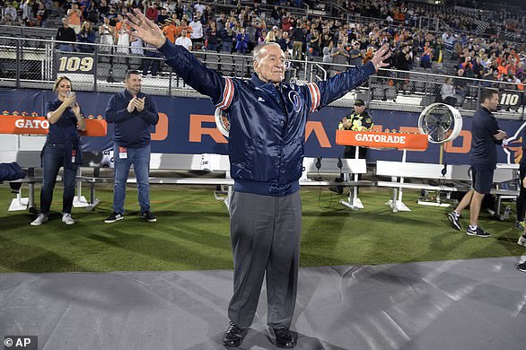 Walter Cunningham acknowledges the crowd before an Alliance of American Football game between the Orlando Apollos and the Atlanta Legend, Feb. 9, 2019, in Orlando