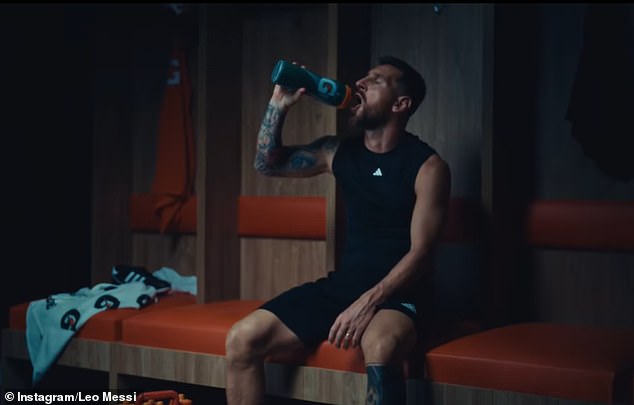 The Argentine star appears in an ad for the sports energy drink Gatorade in another publication.