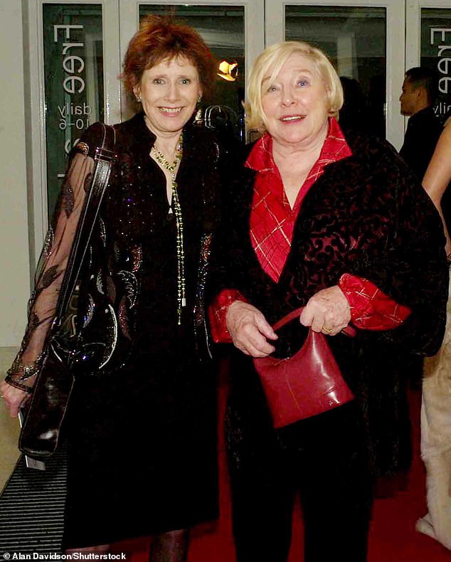 Marjorie Wallace and Fay Weldon at the Serpentine Gallery in 2006