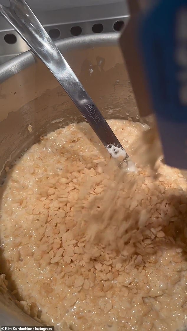 Add cereal: Next, you added the cereal and stirred it in with a kitchen spoon.