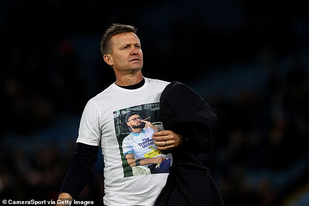 Leeds manager Jesse Marsch wears a t-shirt to thank Mateusz Klich for his service to the club.