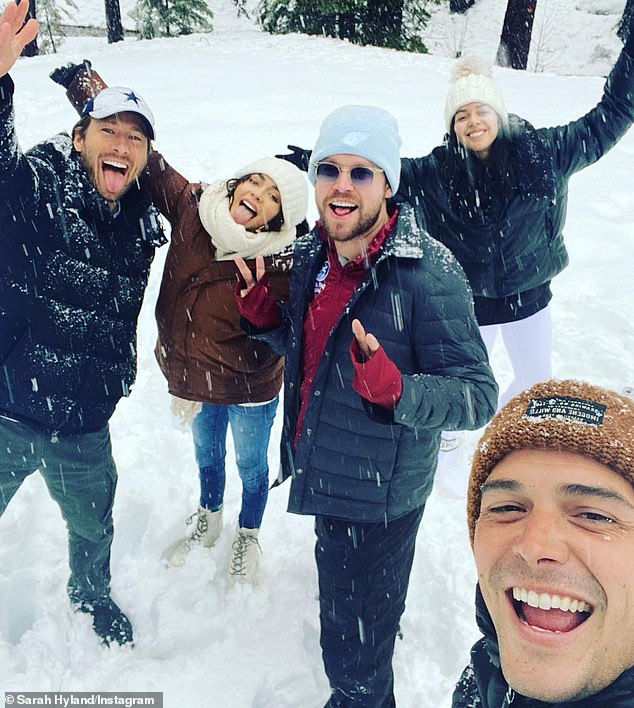 Winter Wonderland: Hyland Ringed In The New Year With Husband Wells And Friends In The Snow