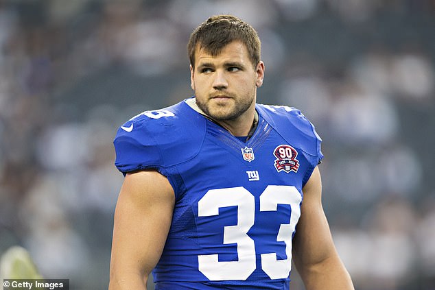 After seasons with the Chiefs, Buccaneers and Giants, Hillis retired from football in 2015.