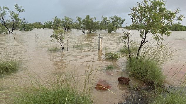 The Fitzroy River flooded in northern Western Australia as a result of extropical Cyclone Ellie