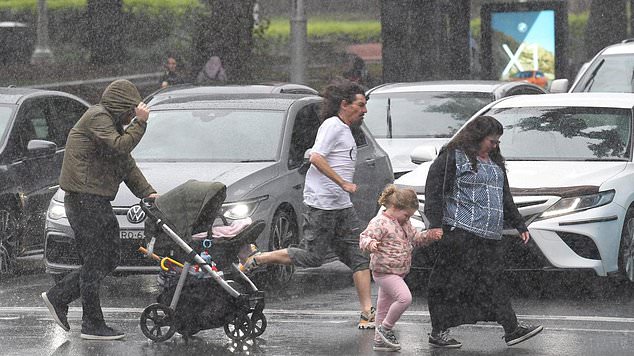 Sydney is said to experience severe storms on Friday, particularly in the Blue Mountains area.