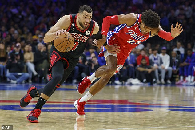 Zach LaVine made 11 of 13 3-pointers and scored 41 points in the Bulls' win over the 76ers