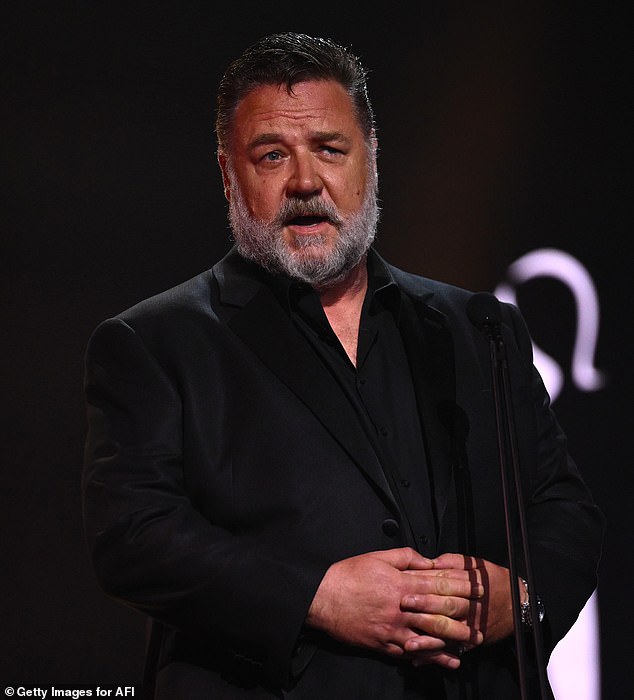 1673135745 354 Russell Crowe slams critics of his rock band who say