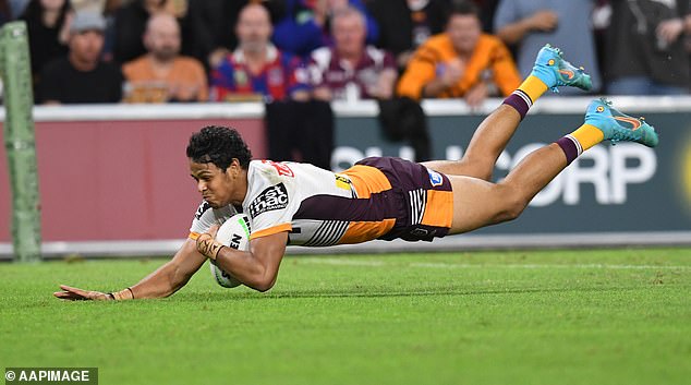 Cobbo (pictured scoring for Brisbane) said Walters had his full respect and support, confirming that he had already apologized to the manager for his comments.