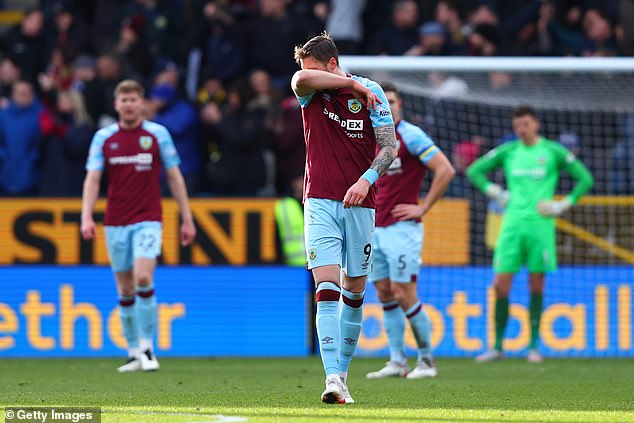 Weghorst (centre) reportedly clashed with his teammates at Burnley last season