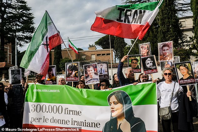 The delivery at the Iranian Embassy in Rome of the signatures collected by the newspaper La Stampa to protest against the death sentences and violence against demonstrators in Iran