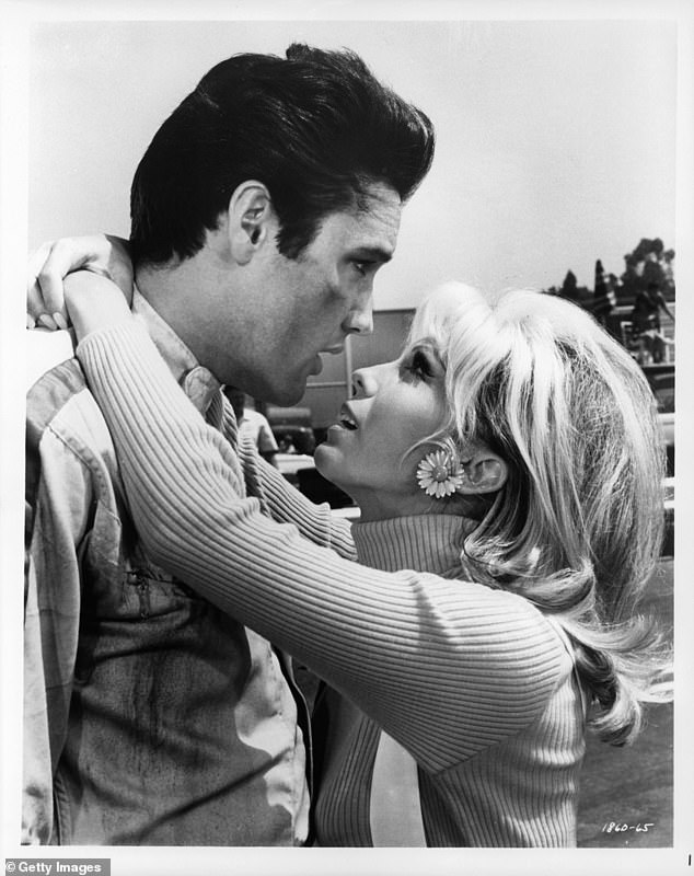 1673236965 175 Nancy Sinatra wishes Elvis Presley happy birthday by sharing her