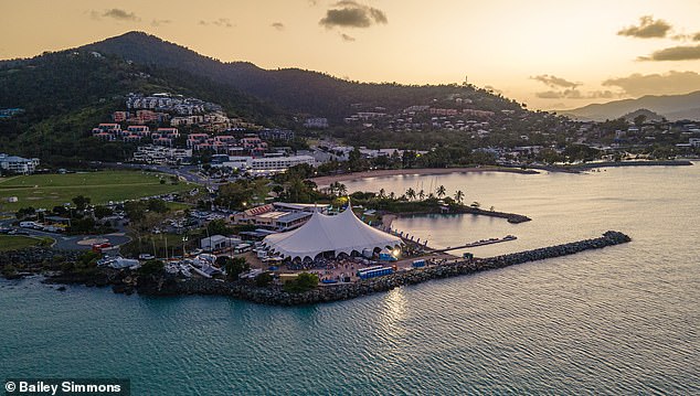 Airlie Beach is known for its position as a major launching pad for the Great Barrier Reef and the spectacular Whitsunday Islands.  In the photo: the main stage of the festival, under the tent.