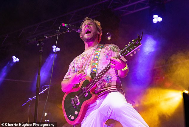 Ben Lee is pictured performing at the Airlie Beach Music Festival.  He handed out frozen vovos to the members of the crows