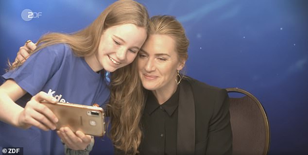 Take heart: The 47-year-old Hollywood actress turned a very daunting moment for the teenager into a much more relaxed one when she sat down for a chat with German public broadcaster ZDF about her new movie Avatar: The Way Of Water.