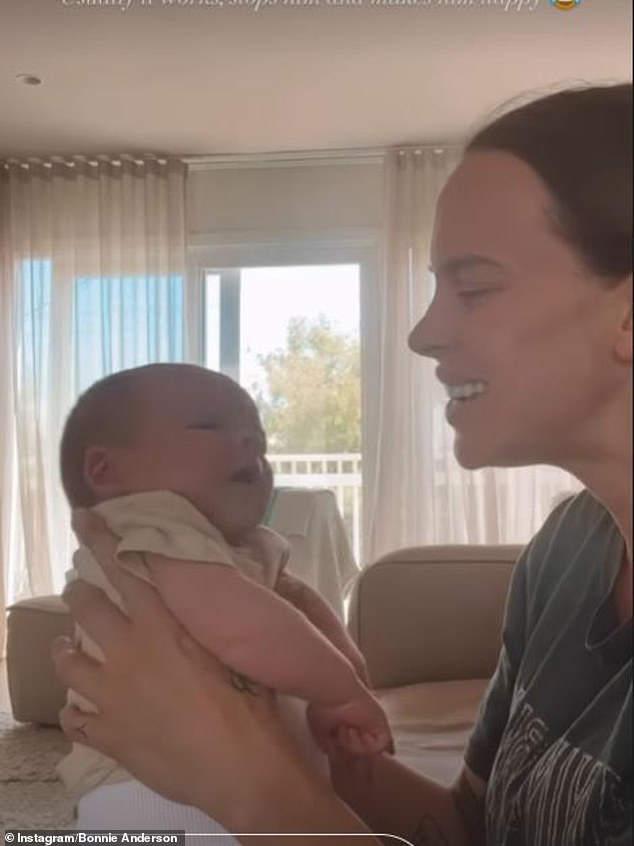 1673356243 162 Neighbours star Bonnie Anderson sings to newborn son Bobby Ray