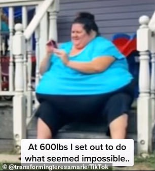 He began binging on junk food after the death of his brother and mother.  She is pictured here when she weighed 600 pounds.