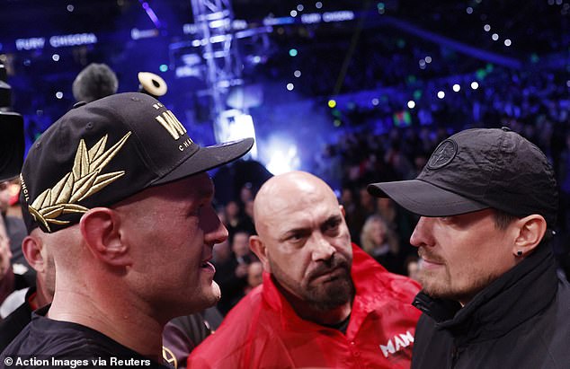 Fury and Usyk came face to face after the former's win over Dereck Chisora ​​last month.