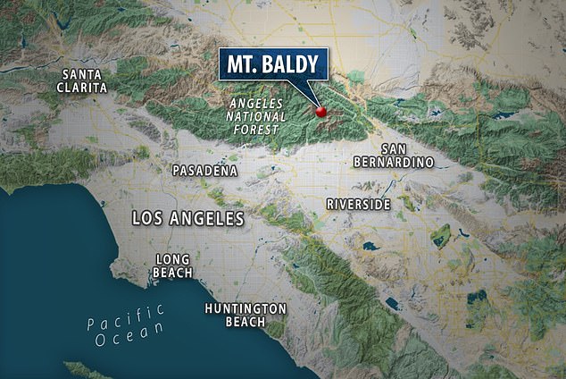 1673403667 289 Female hiker dies after falling 700ft in California as final