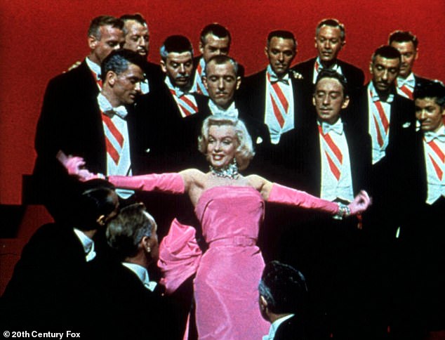 The star's dress bore a striking resemblance to Marilyn's dress from the 1953 film Gentlemen Prefer Blondes.