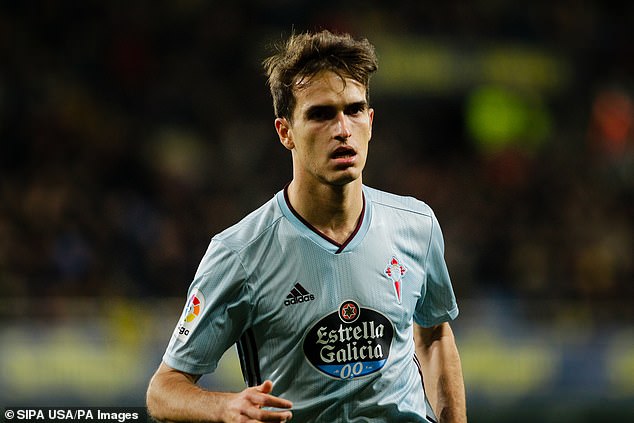 The outcast of Celta de Vigo, Denis Suárez, was one of those pointed out as the masked star on social networks.