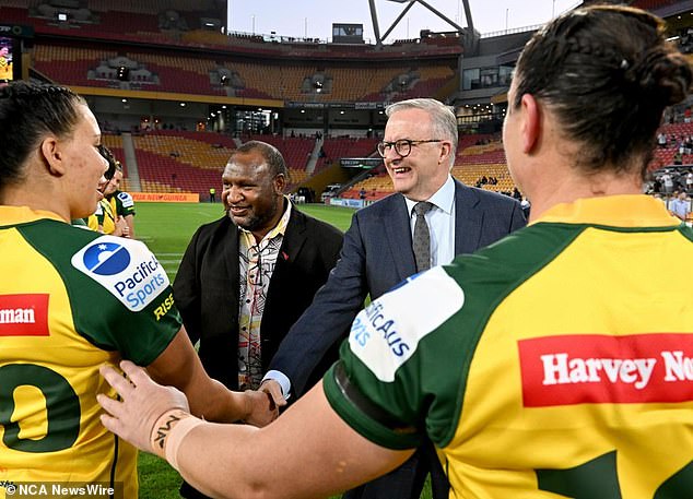 Prime Minister Anthony Albanese meets Australian Women's WP 13th players