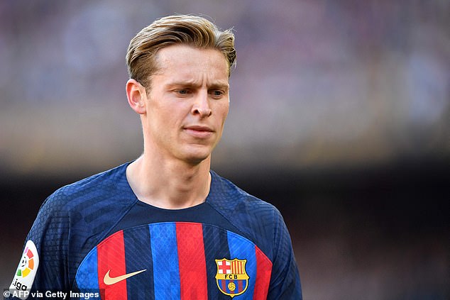 Ten Hag wanted to sign Barcelona midfielder Frenkie de Jong last summer but failed in the bid