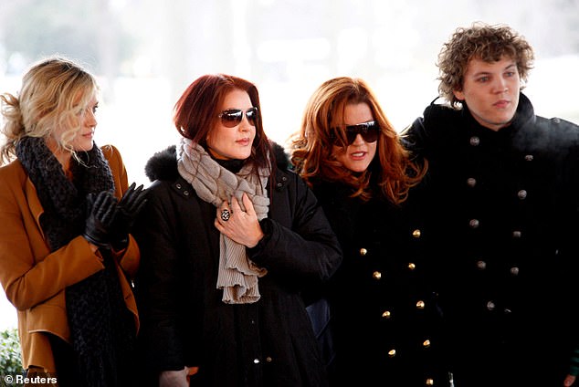 (Top) The Presley family Riley Keough, Priscilla Presley, Lisa Marie Presley and Benjamin Keough welcome fans during Elvis Presley's 75th birthday celebration in Memphis, Tennessee on January 8, 2010.