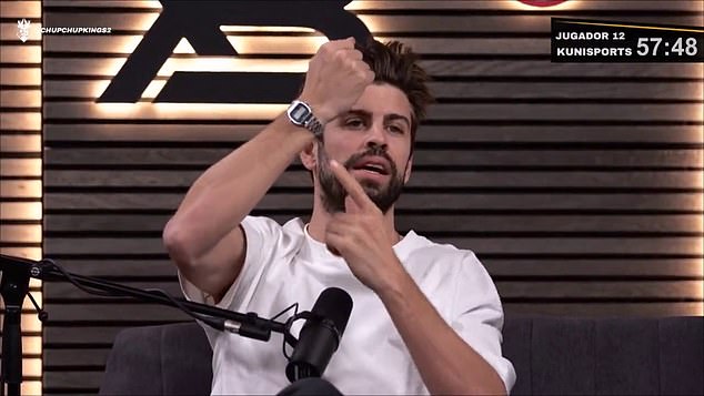 Piqué showed a Casio watch and revealed that his soccer league 7 had reached a sponsorship deal with them after Shakira in her song said that she had traded a Rolex for a Casio.