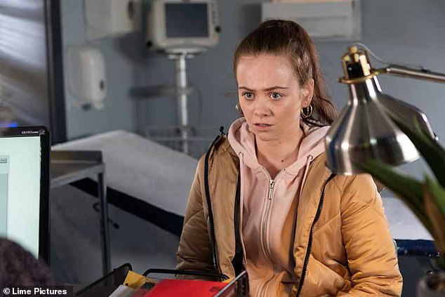 Plot: With Juliet (Niamh Blackshaw) still adjusting to life since being diagnosed with Hodgkin's disease, Lucy teased that fans will see a touching special episode involving the teen and her girlfriend Peri.