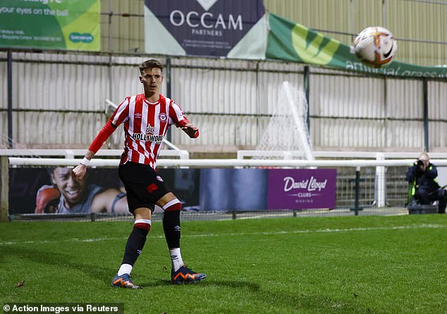 Beckham came on the hour mark as Brentford B earned a 3-2 win over Aston Villa Under-21s