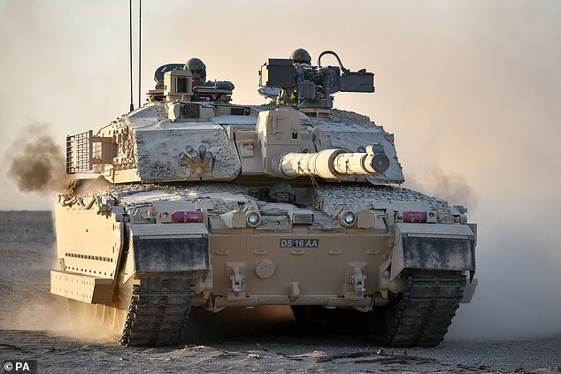 A Challenger 2 main battle tank on maneuvers in the Omani desert (file photo)