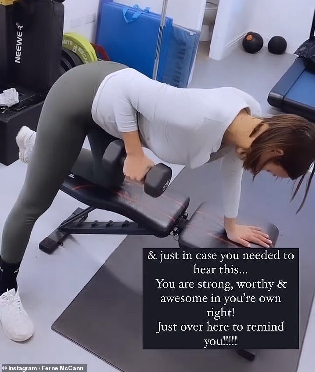 Weights: Dressed in form-fitting gray leggings and a figure-hugging gray top, Ferne shared an inspiring message for her followers