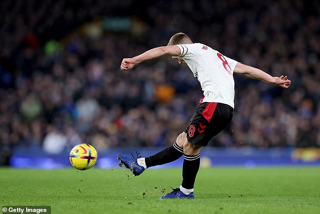 Ward-Prowse scored another free kick as Southampton took the lead in the big clash