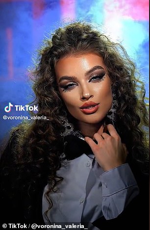 Influencer Valeria Voronina, believed to be from Ukraine, in a TikTok trend suggested that she gets the insult before being seen with her stunning makeup.