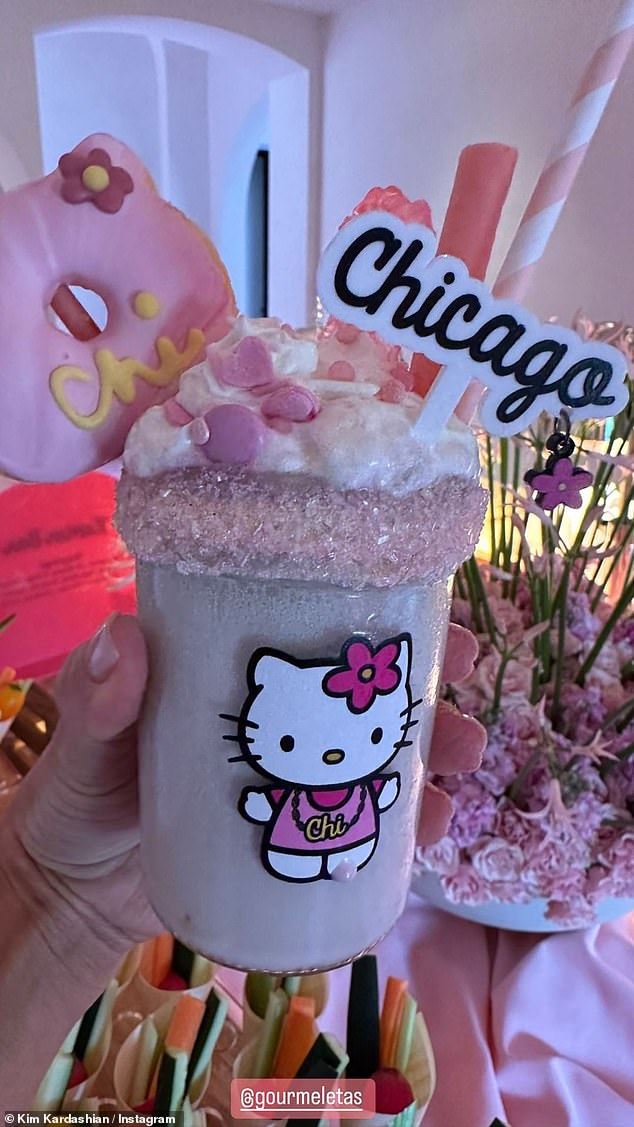 Wow!  There were also milkshakes in custom mugs and Chicago signs added.