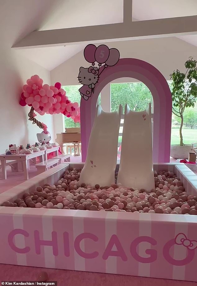 Meow: The party had a Hello Kitty theme with a box of balls with slides