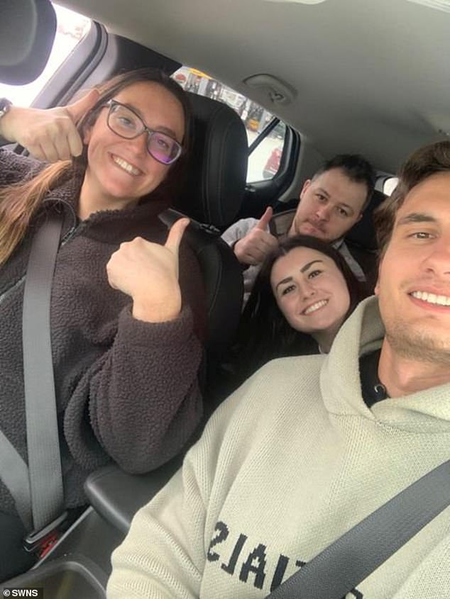 Sarah, from Cleveland, Ohio, recruited four strangers to fly to Tennessee and then drive the remaining distance from Nashville to Ohio, their final destination.