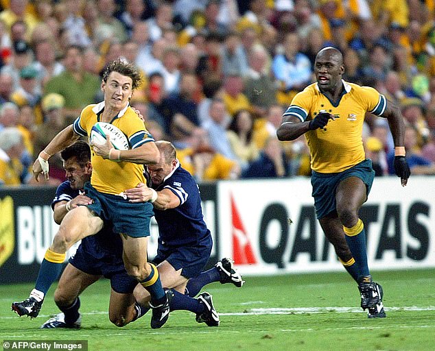 Mat Rogers (front) and Wendell Sailor (back) also code-switched in the early 2000s