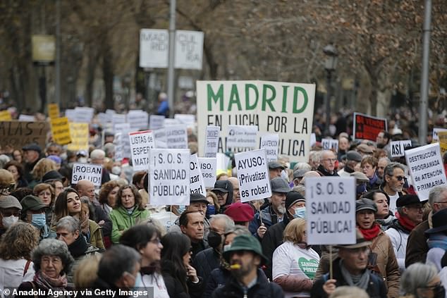 Doctors, nurses, and others working in healthcare are protesting conditions and facilities, privatisation policies, and demanding higher pay, Madrid, Spain, January 15, 2023