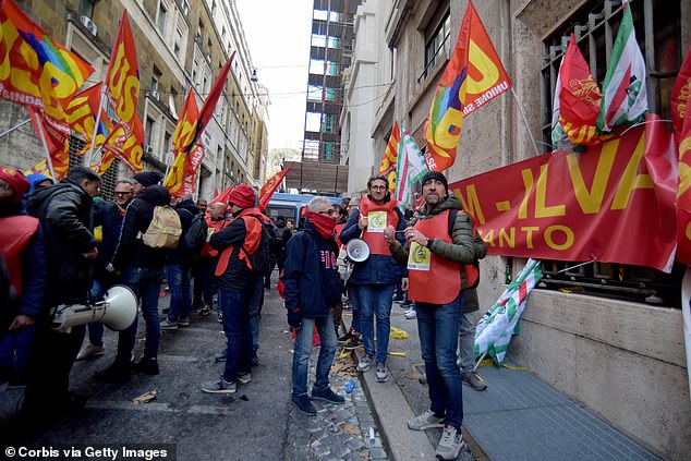 Hundreds of workers from the former Ilva in Taranto protest outside the Ministry of Enterprise, to get answers on the Acciaierie d'Italia group, on January 19, 2023