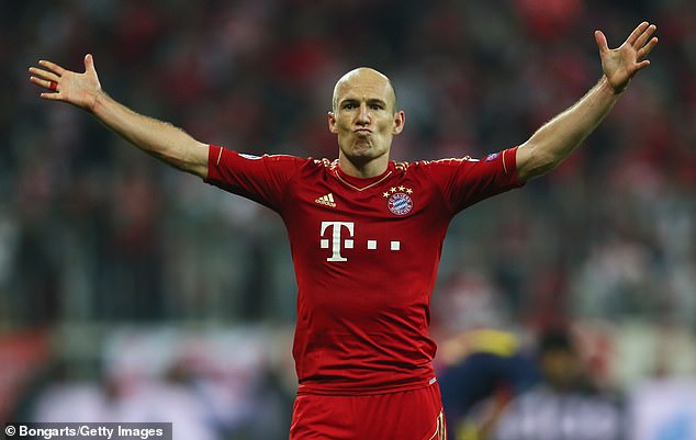 Gerrard compared Mudryk to Bayern Munich legend Arjen Robben